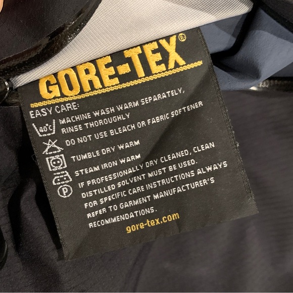 Vintage Arc’Teryx Goretex Theta AR Jacket - Picture 8 of 14